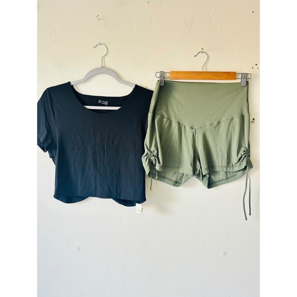 NEW OFFLINE by Aerie Womens XL Activewear Set Black Crop Top Olive Ruched Shorts - Picture 2 of 13